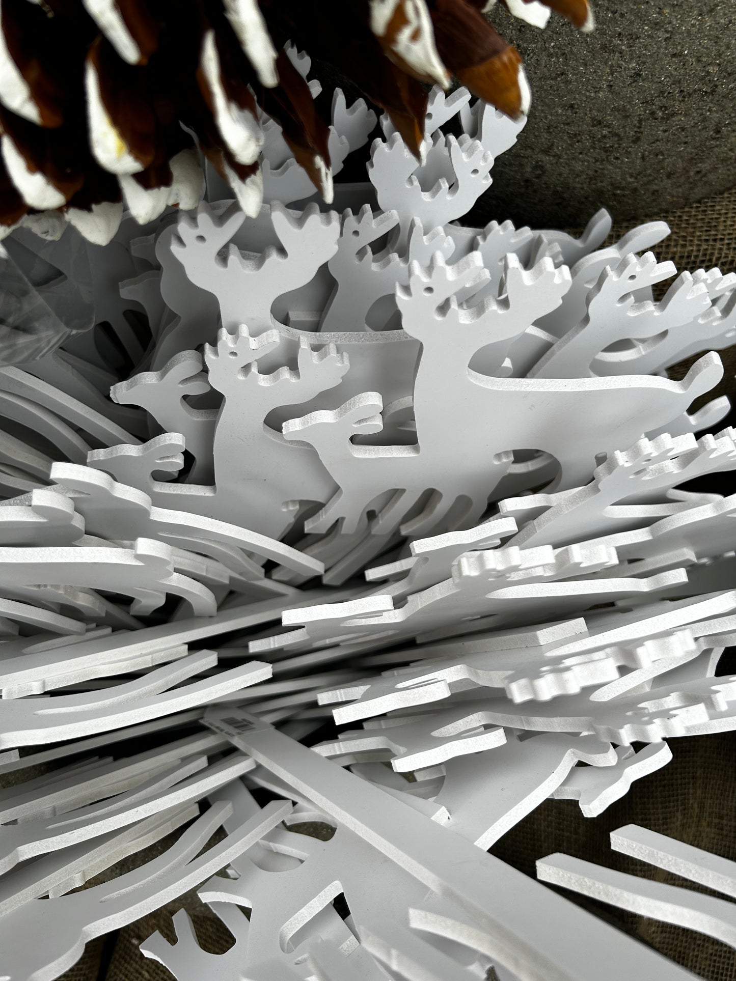 Accents, Reindeer White, 12" pick (XMNP700) Each