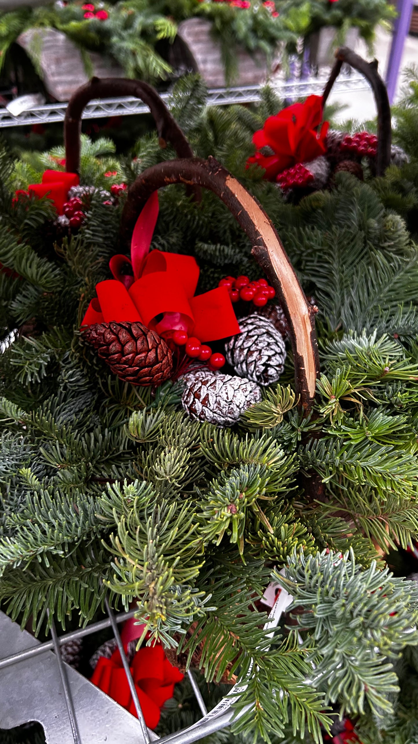 Cedar Log, Small, Decorated Basket (Each)