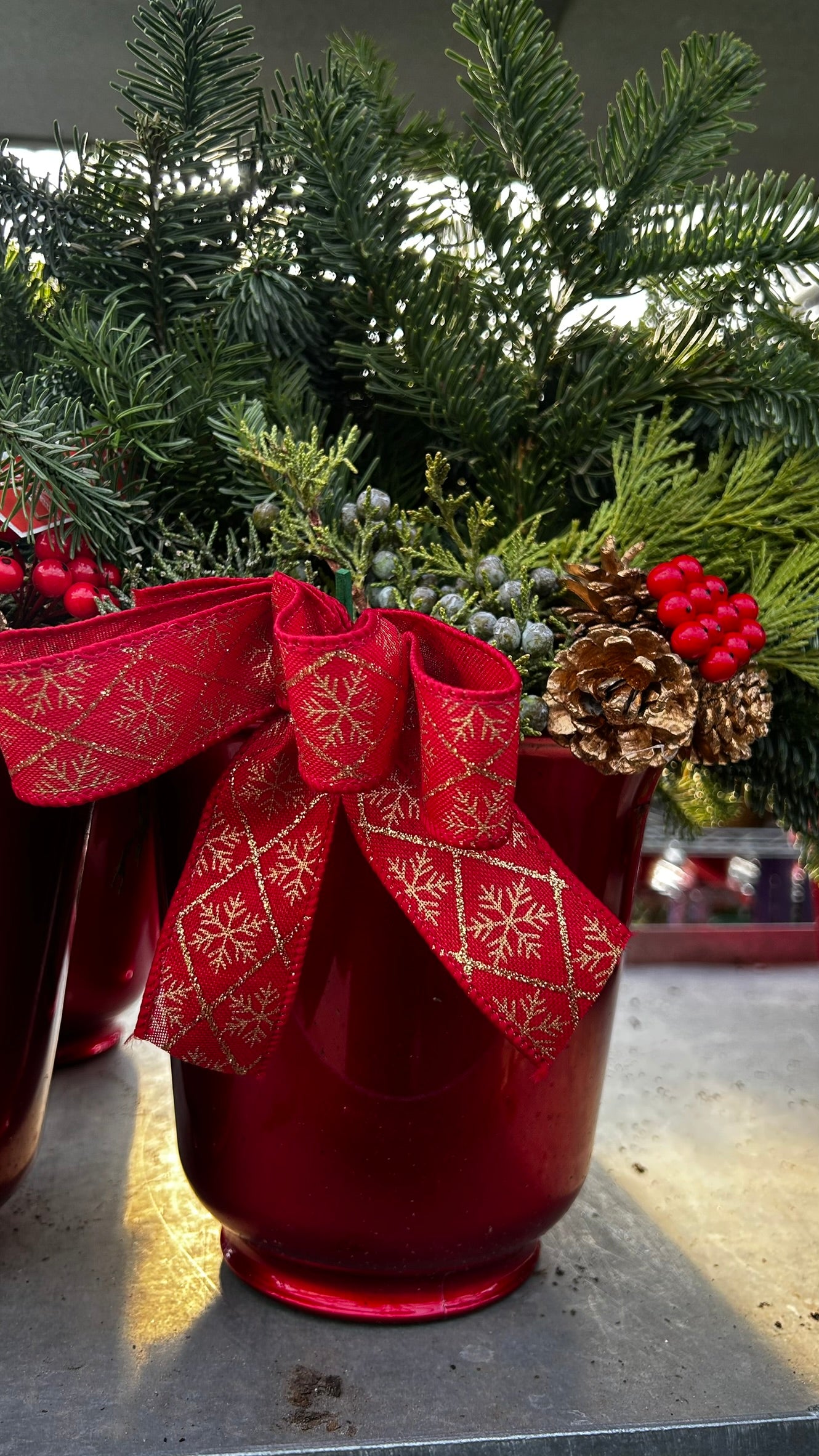 Planter, 8" Florence Urn (Each)