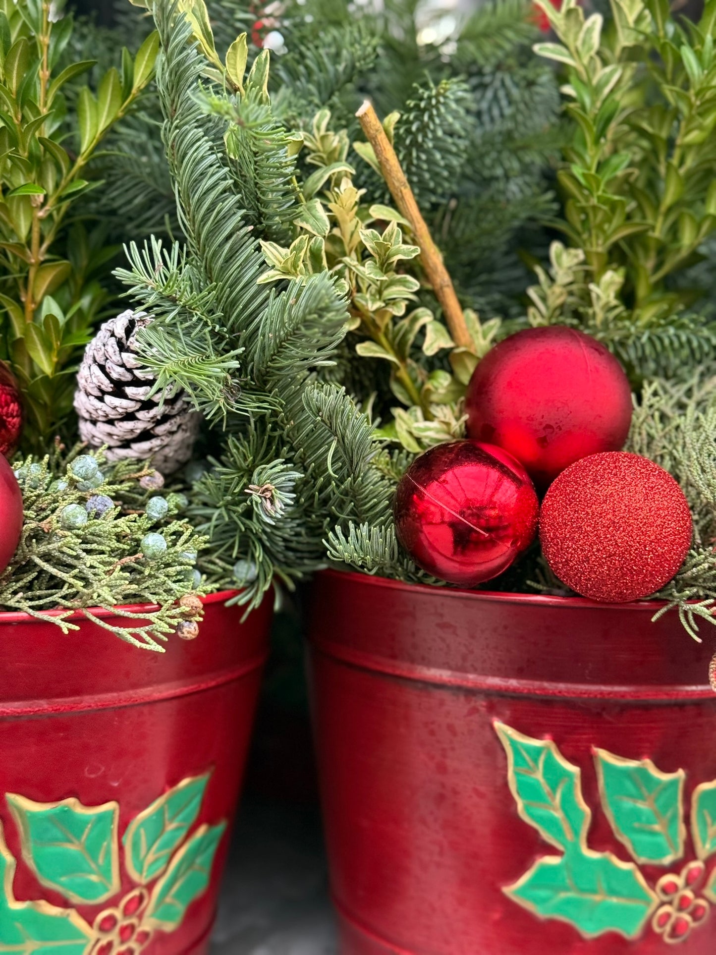 Planter, 8" Decorative Tin, Red Planter (Each)