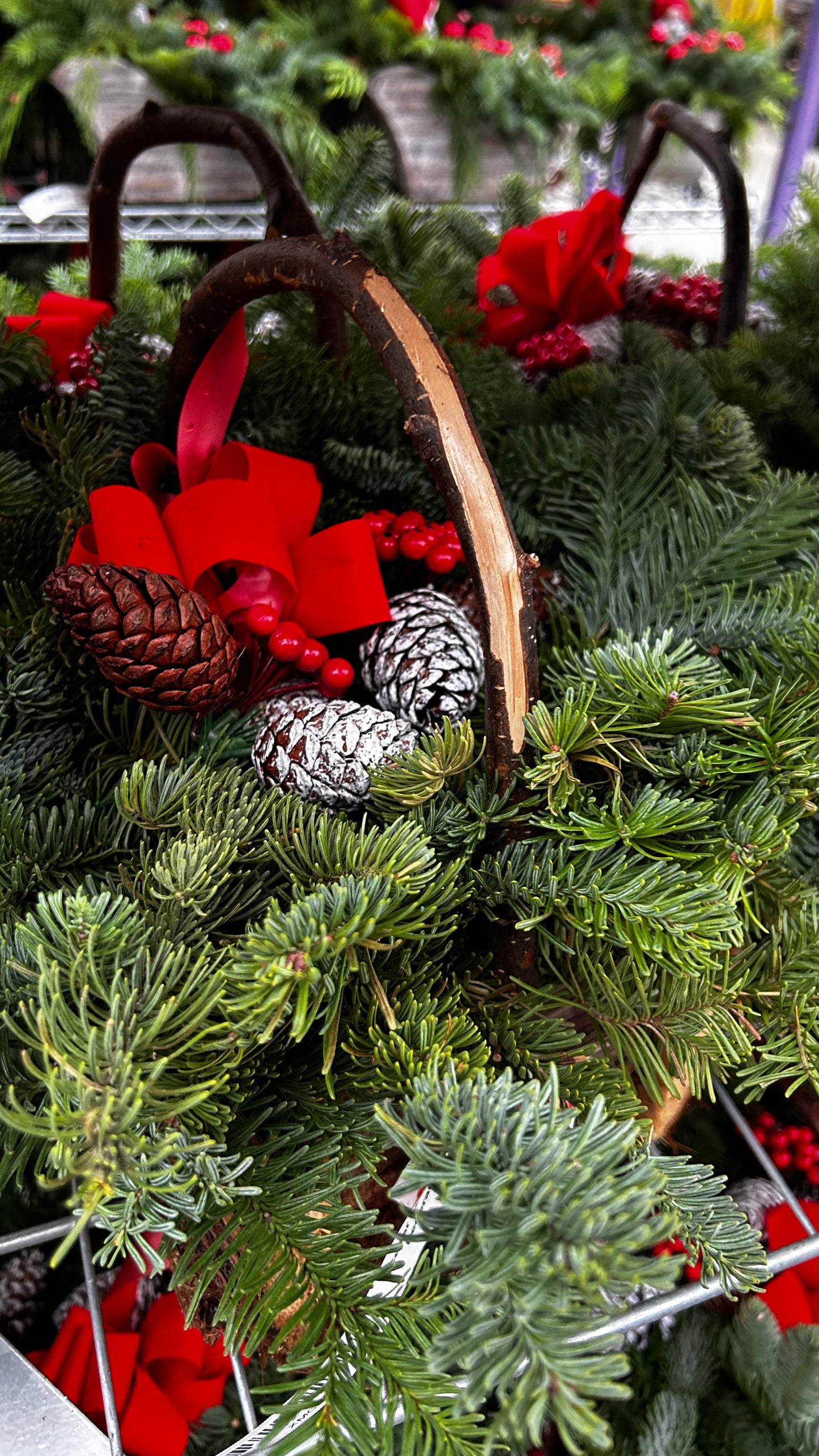 Cedar Log, Small, Decorated Basket (Each)