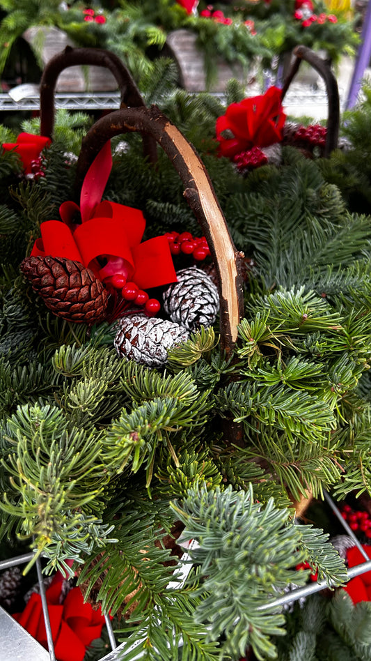 Cedar Log, Small, Decorated Basket (Each)